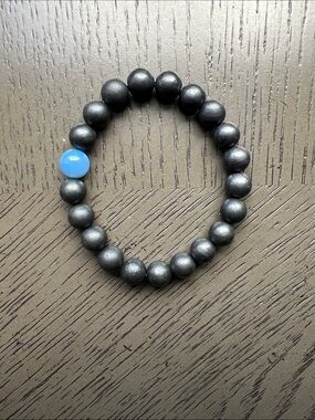 Shunghite with blue Botswana agate bracelet 9mm SIZE 6.75’